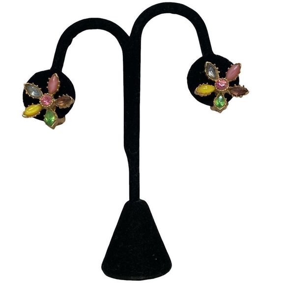 Vintage Multi Color Flower Rhinestone Earrings And Brooch - Picture 7 of 16